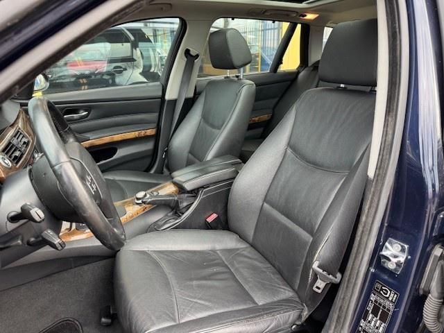 BMW 3-serie touring 318i | pano | trekhaak | xenon | garantie