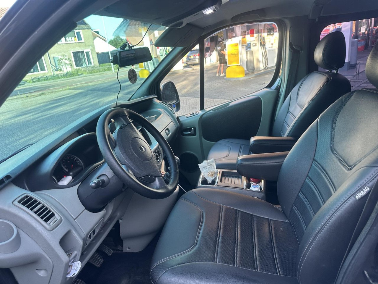 Renault trafic 2.0dci dc black edition