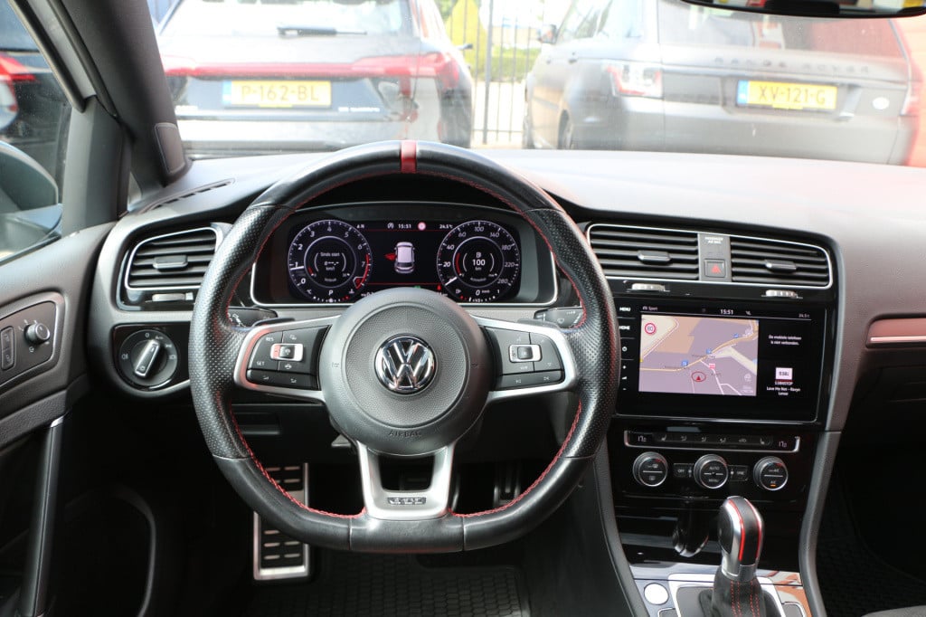 Volkswagen Golf 2.0 tsi gti tcr akrapovic | pano | discover pro