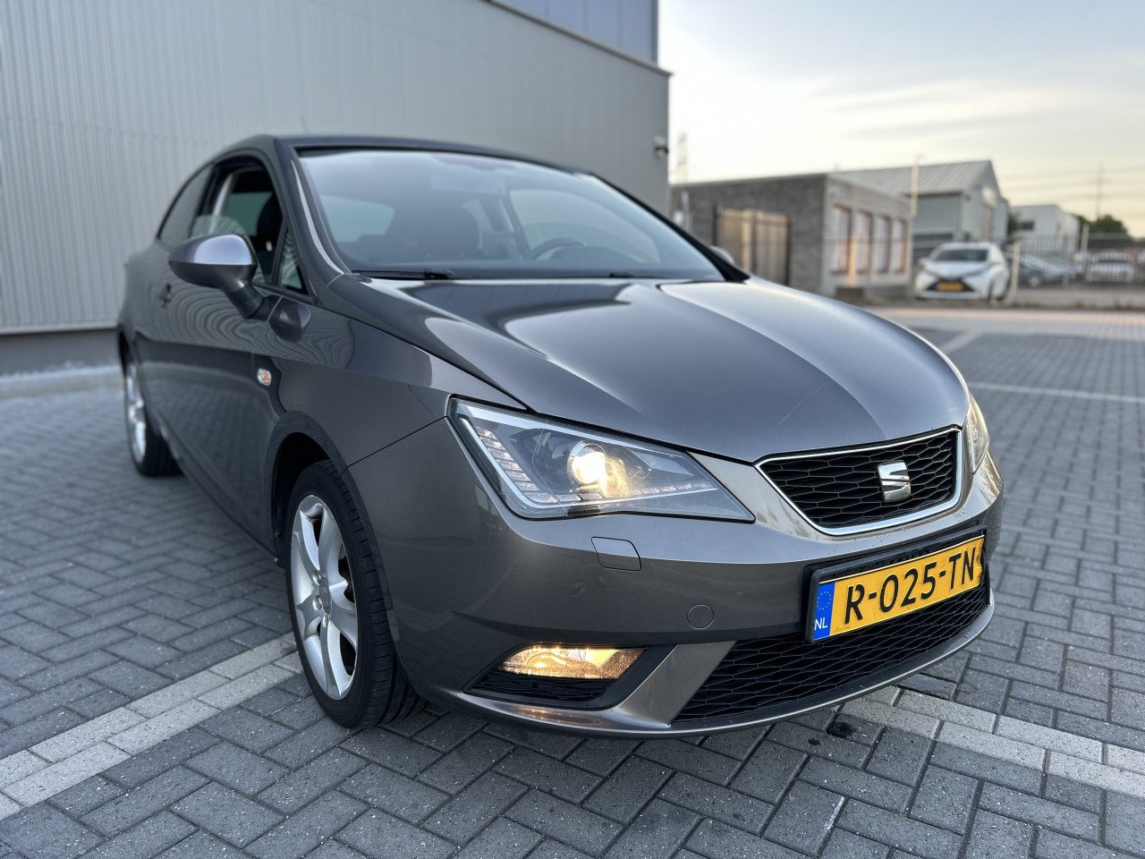 Seat Ibiza 1.2 TSI Style/XENON/CRUISE CONTR/APK