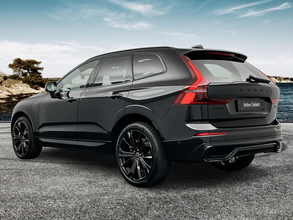 Volvo XC60 t8 455pk ultra black edition| pano| 360camera| hud| harman&kardo