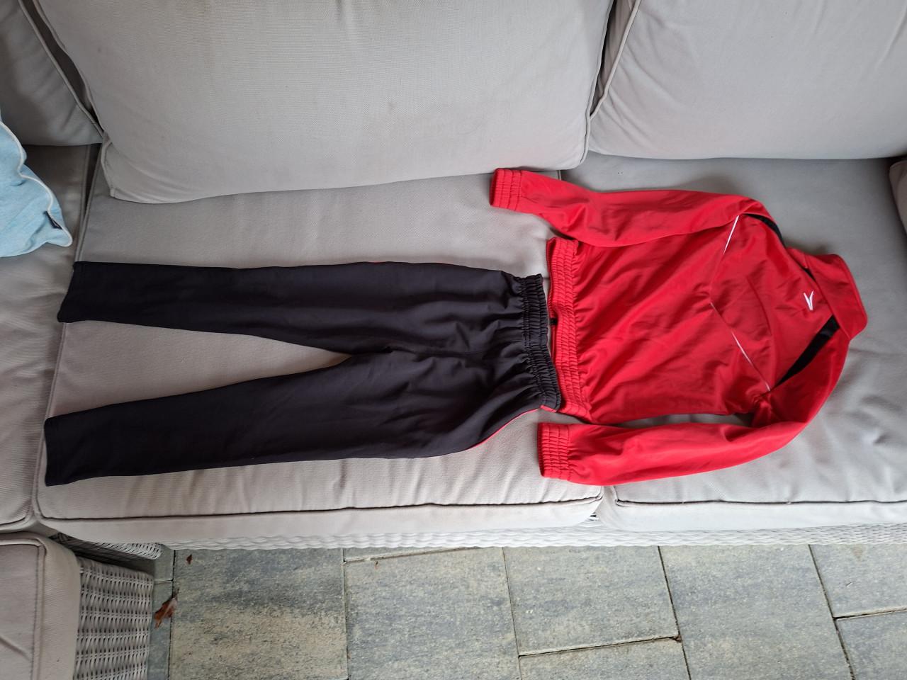 Sportpak maat 110/116