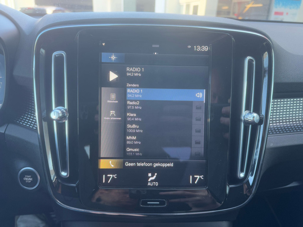 Volvo XC40 1.5 t4 recharge r-design