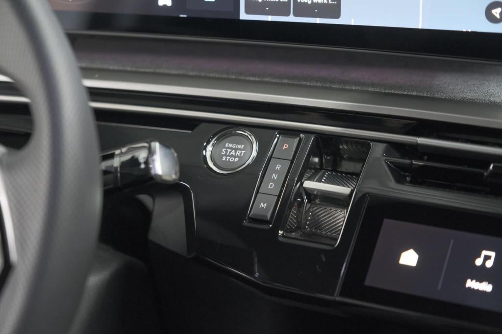 Peugeot 3008 1.2 hybrid 145 gt | elektrische kofferklep | camera | adaptiev