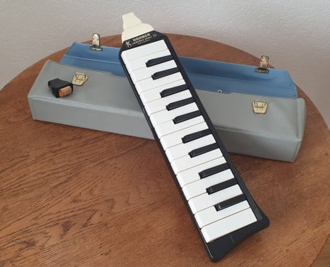 Hohner Melodica 26 piano