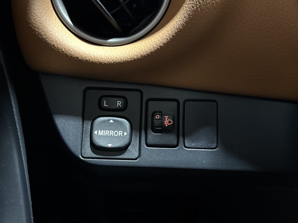 Toyota Yaris 1.3 vvt-i style