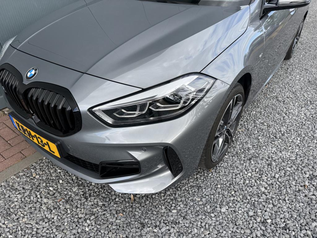 BMW 1 Serie 120i automaat high executive m-sportpakket 5-drs