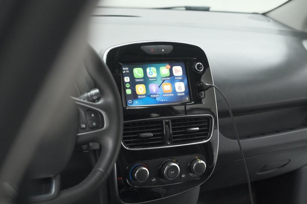 Renault Clio estate tce 90 limited | trekhaak | apple carplay | parkeersens