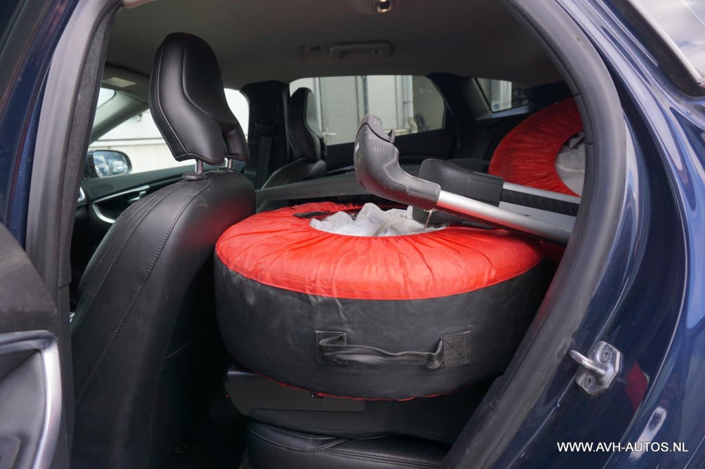 Volvo V40 2.0 d3 summum automaat