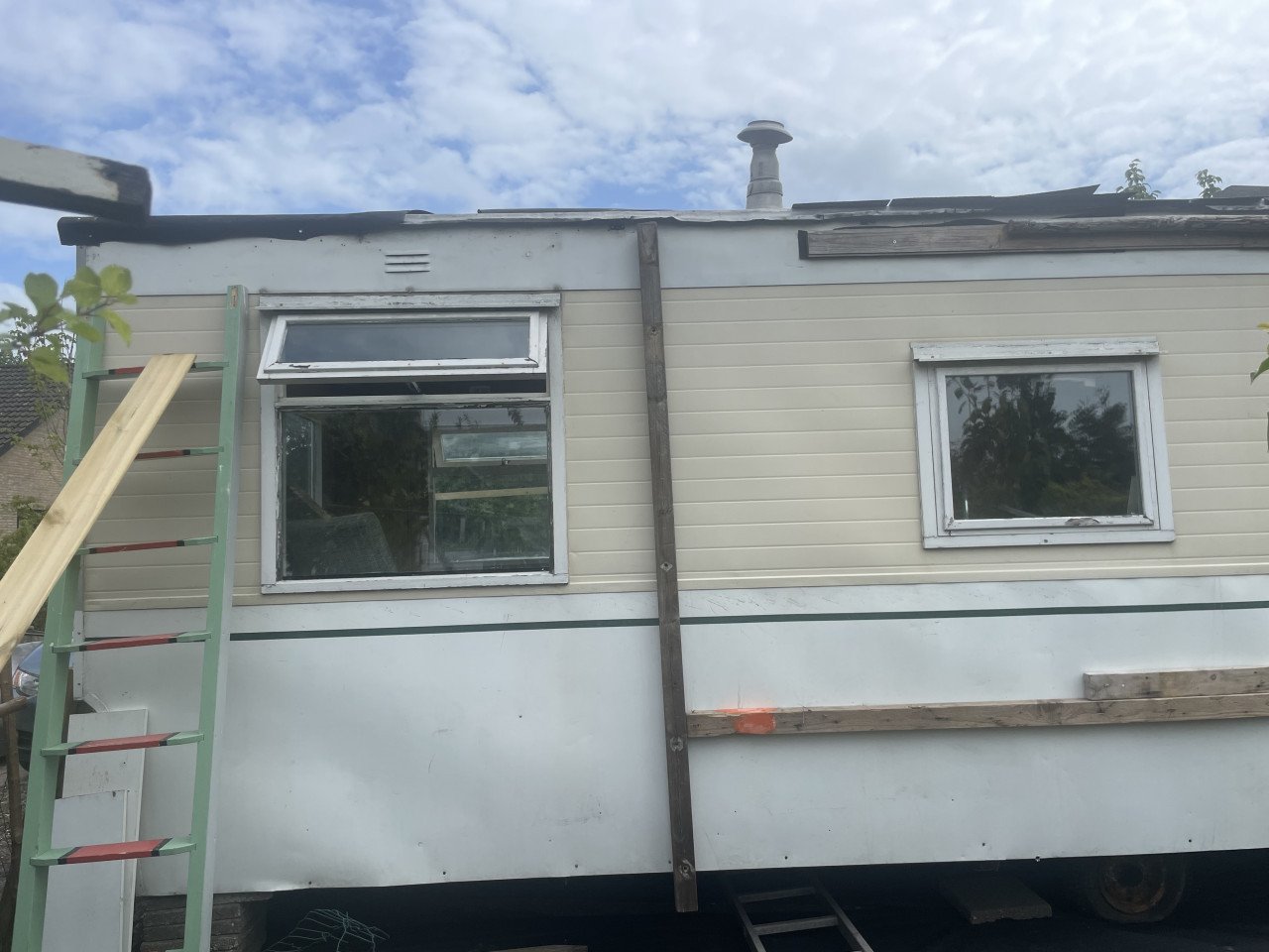 Gratis caravan/bouwkeet