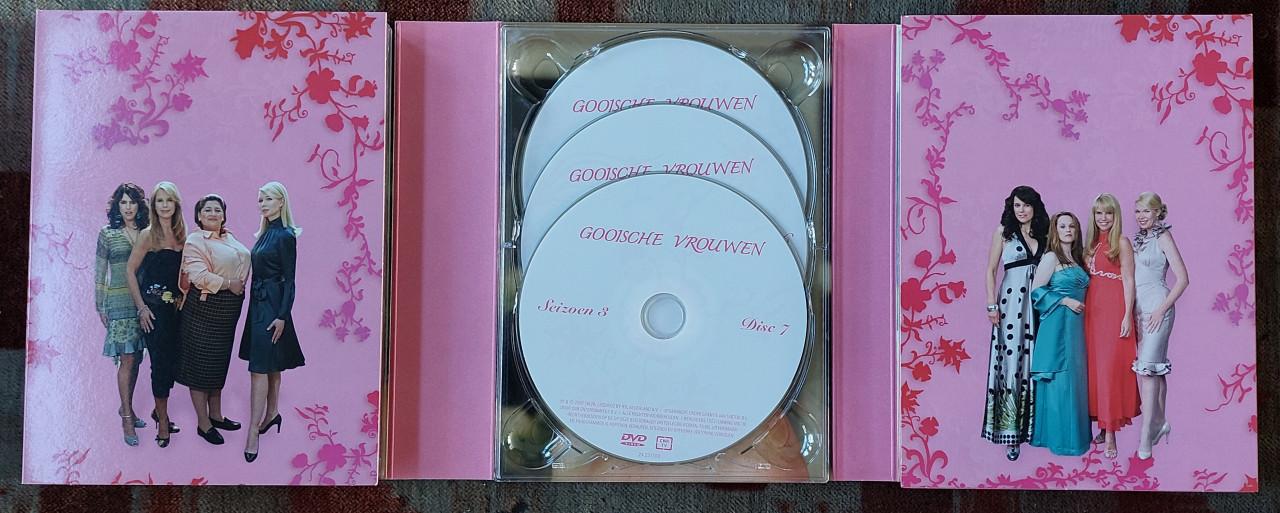 Prachtige doos met de complete serie DVD's Gooise Vrouwen