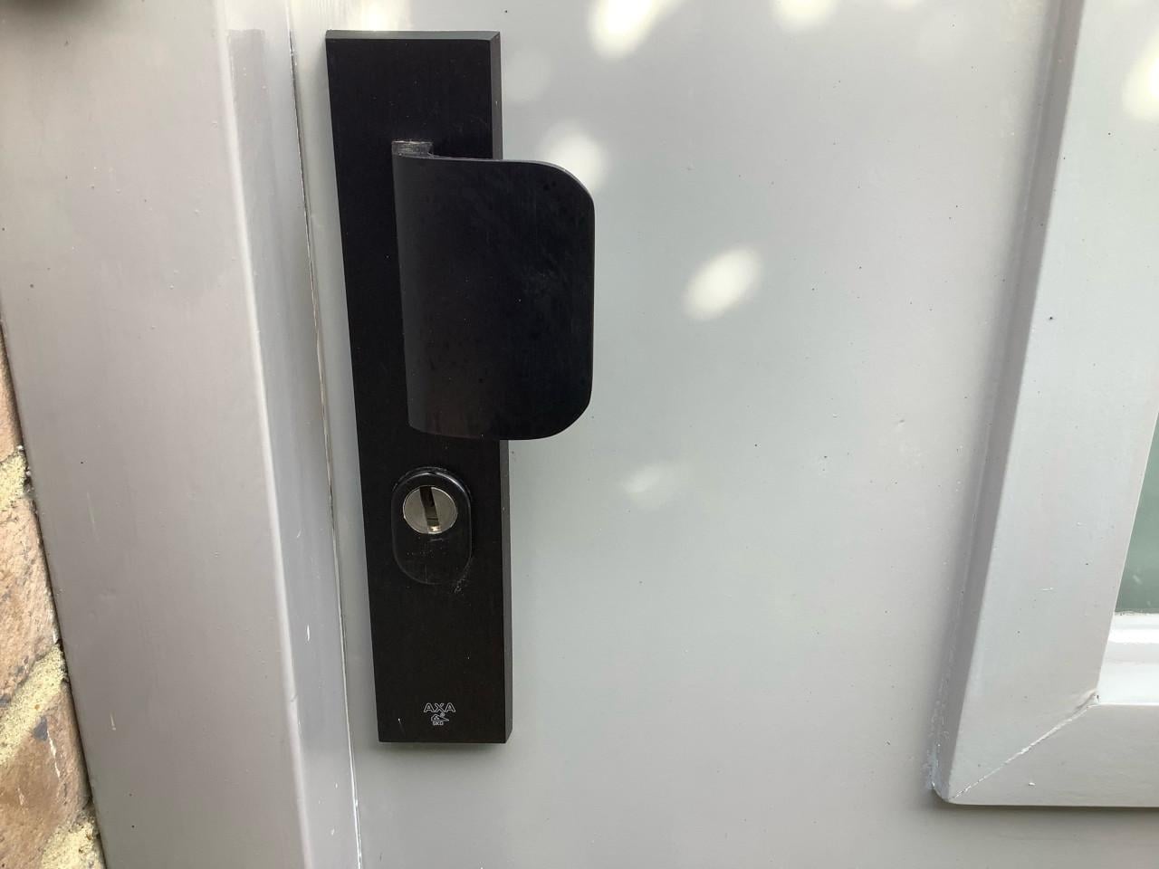 Axa veiligheids beslag