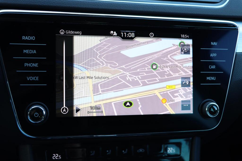 Skoda Superb combi 1.5 tsi act business edition 150pk