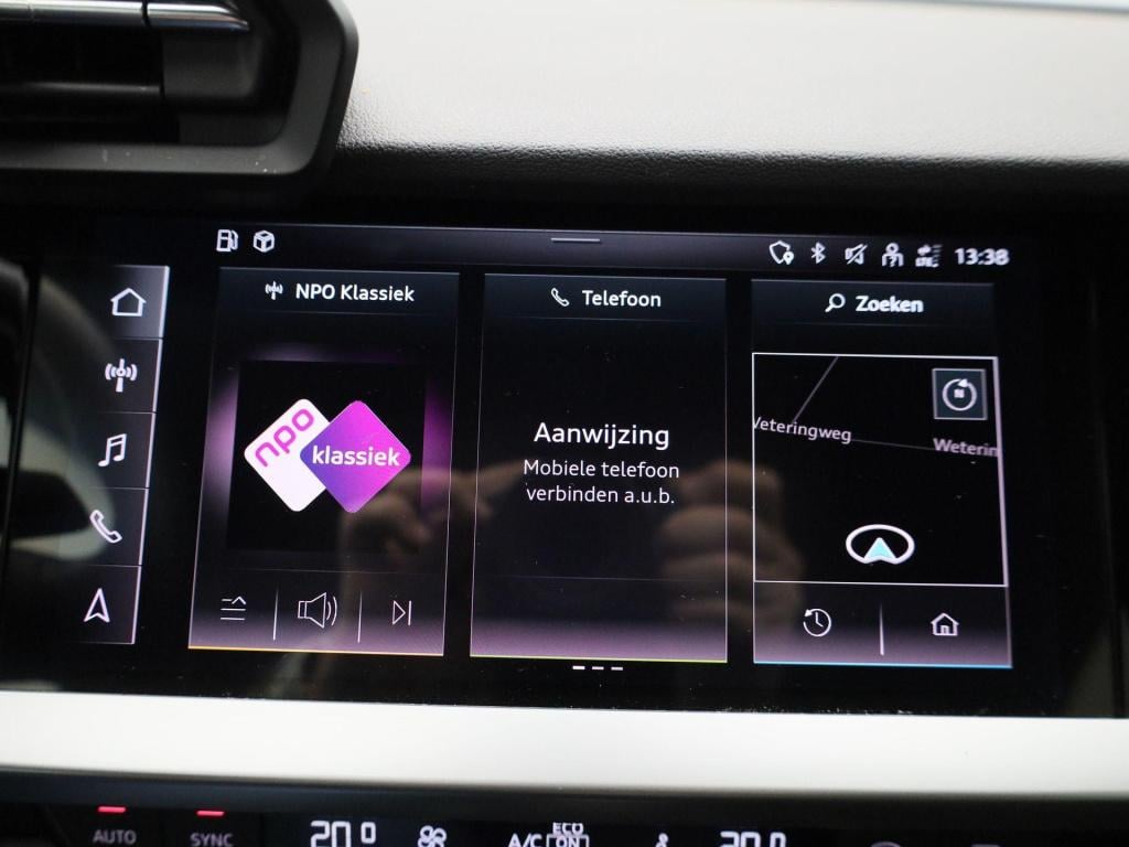 Audi A3 limousine 30 tfsi s edition | automaat | navigatie | vlak stuur | c