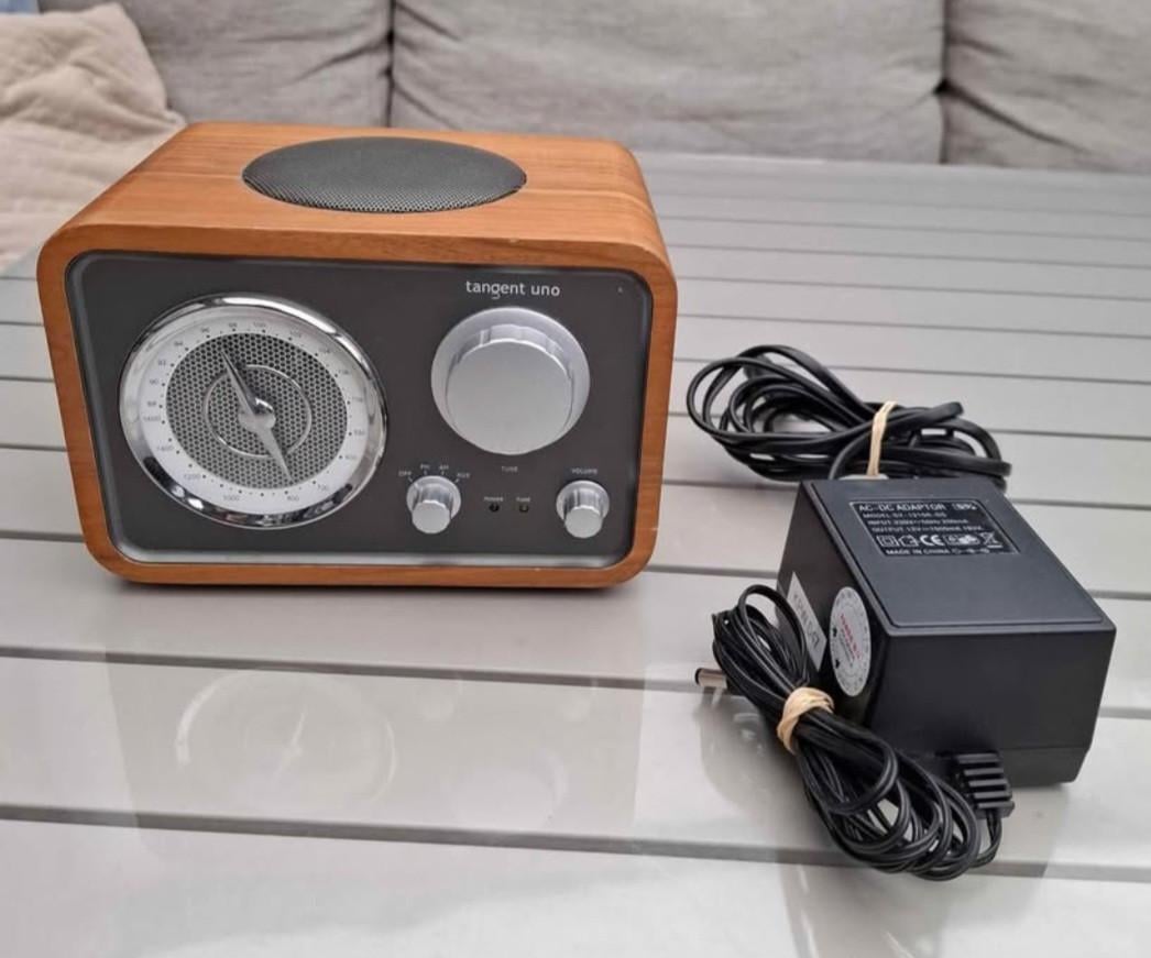 Tangent Uno tafelradio.