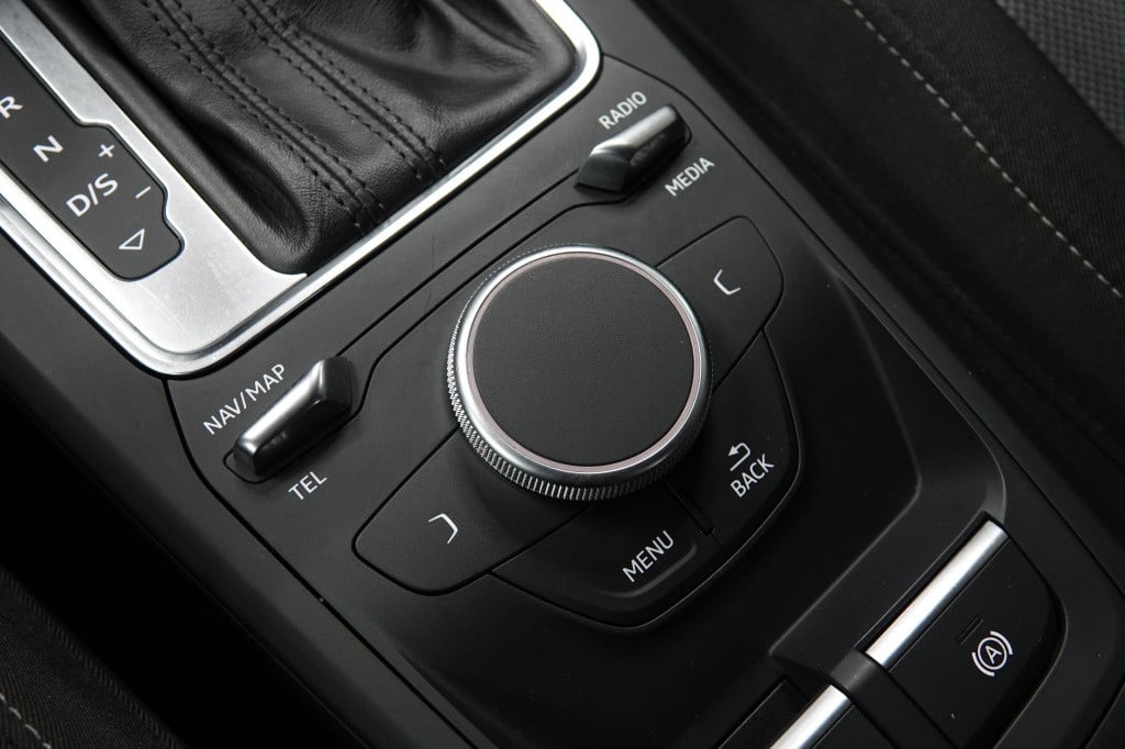 Audi Q2 1.0 tfsi | led | pdc | carplay |