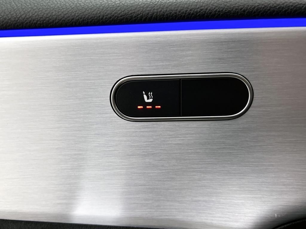 Mercedes-Benz A-Klasse 180 business solution amg | panoramadak | sfeerverli