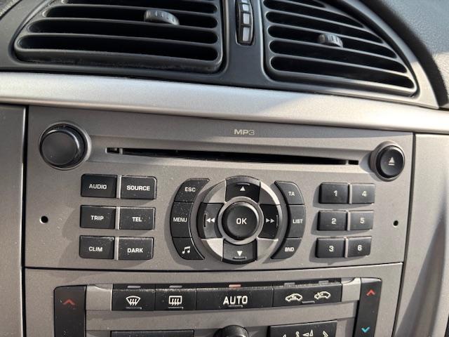 Citroen C5 berline 1.8-16v cool tech | airco | trekhaak | parkeerhulp voor 