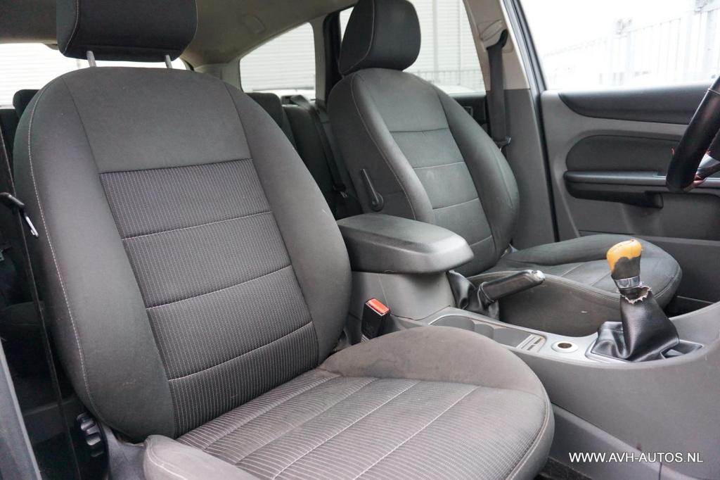 Ford Focus wagon 1.6 titanium