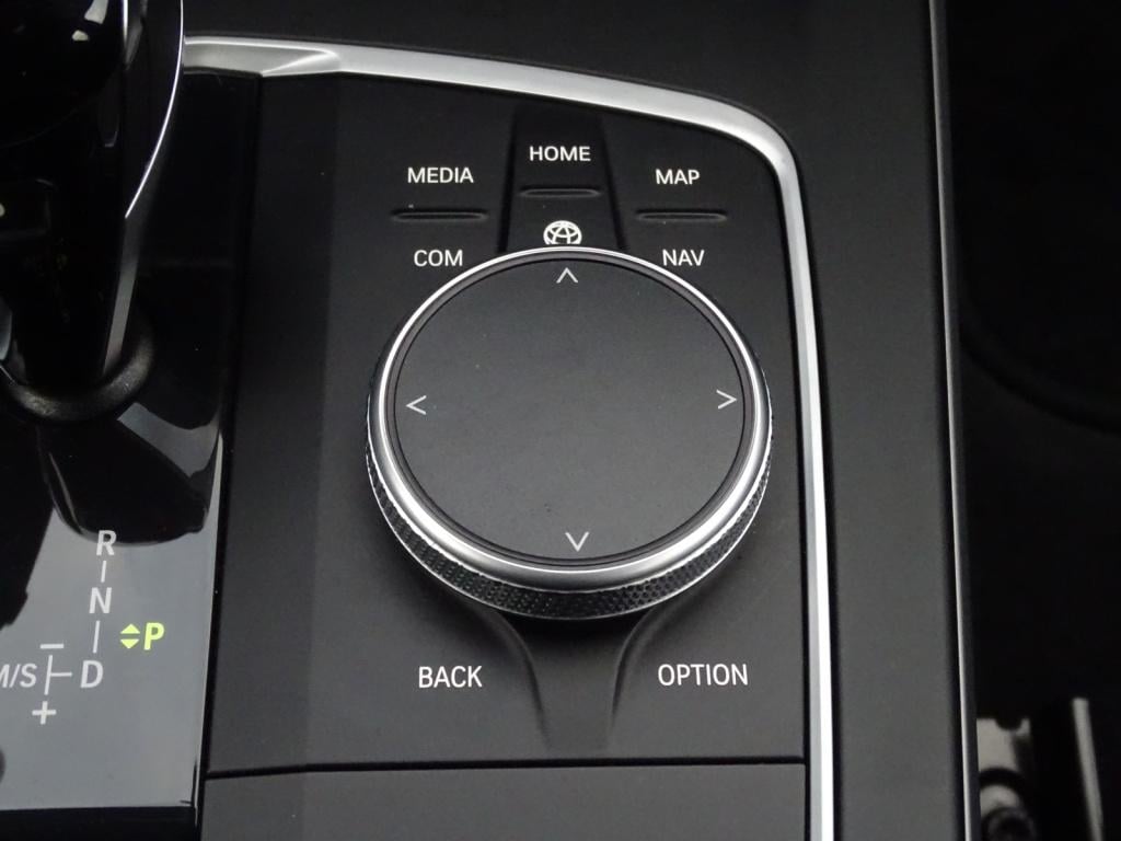 BMW 1 Serie 118i business edition | led | apple carplay/android auto