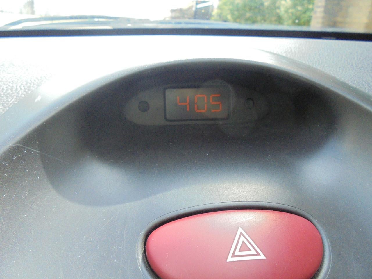 206 in leuke staat motorisch in goede conditie met slechts 89.478 Km N.A.P