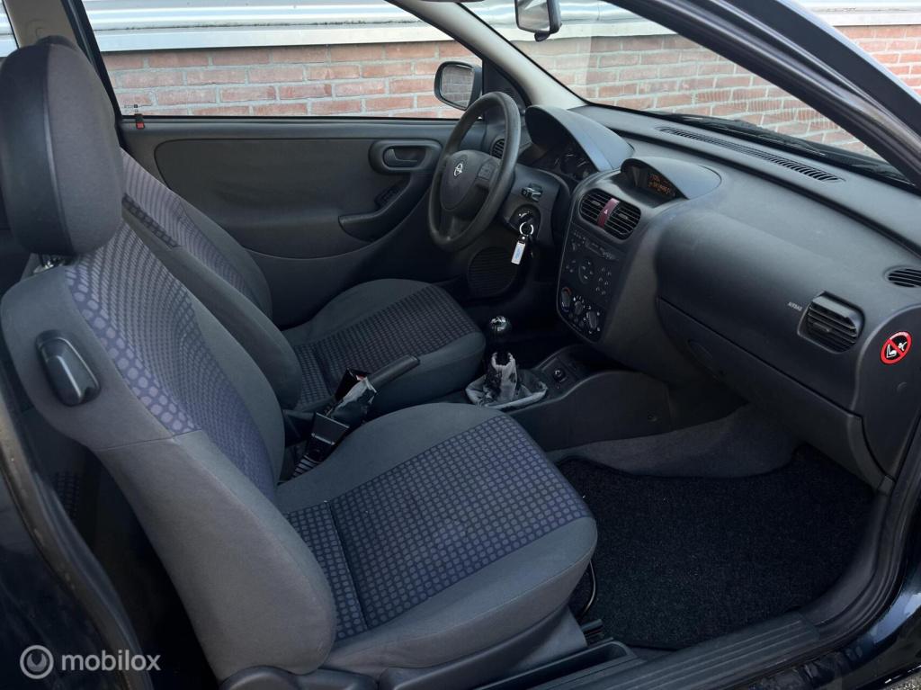 Opel Corsa 1.2-16v comfort | airco | elektr ramen