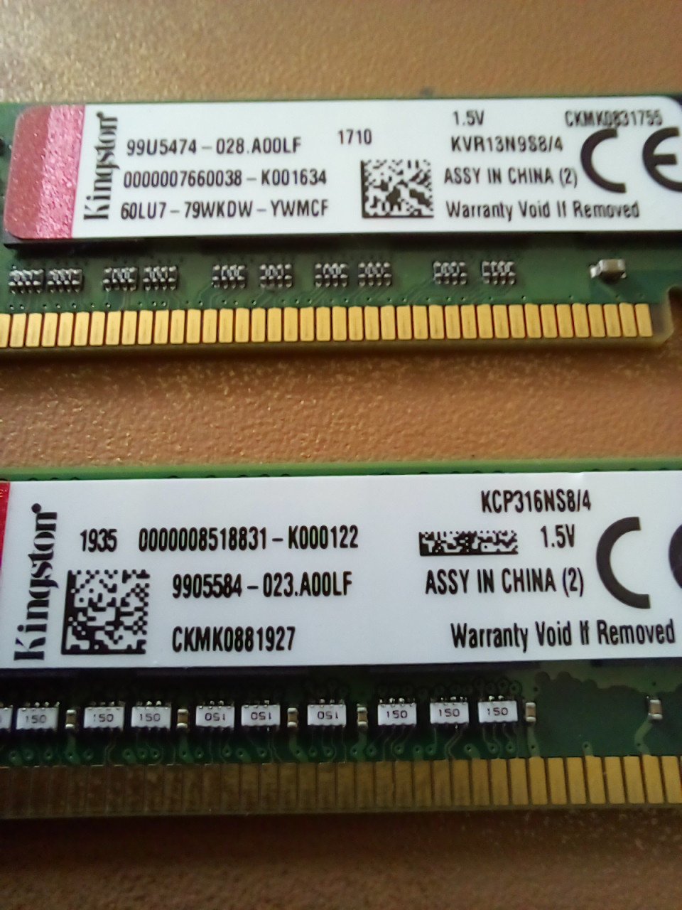 Ram bankjes: 2 x 4 GB - DDR3/PC3 Kingston KVR13N9S8/4 Low-Profile.