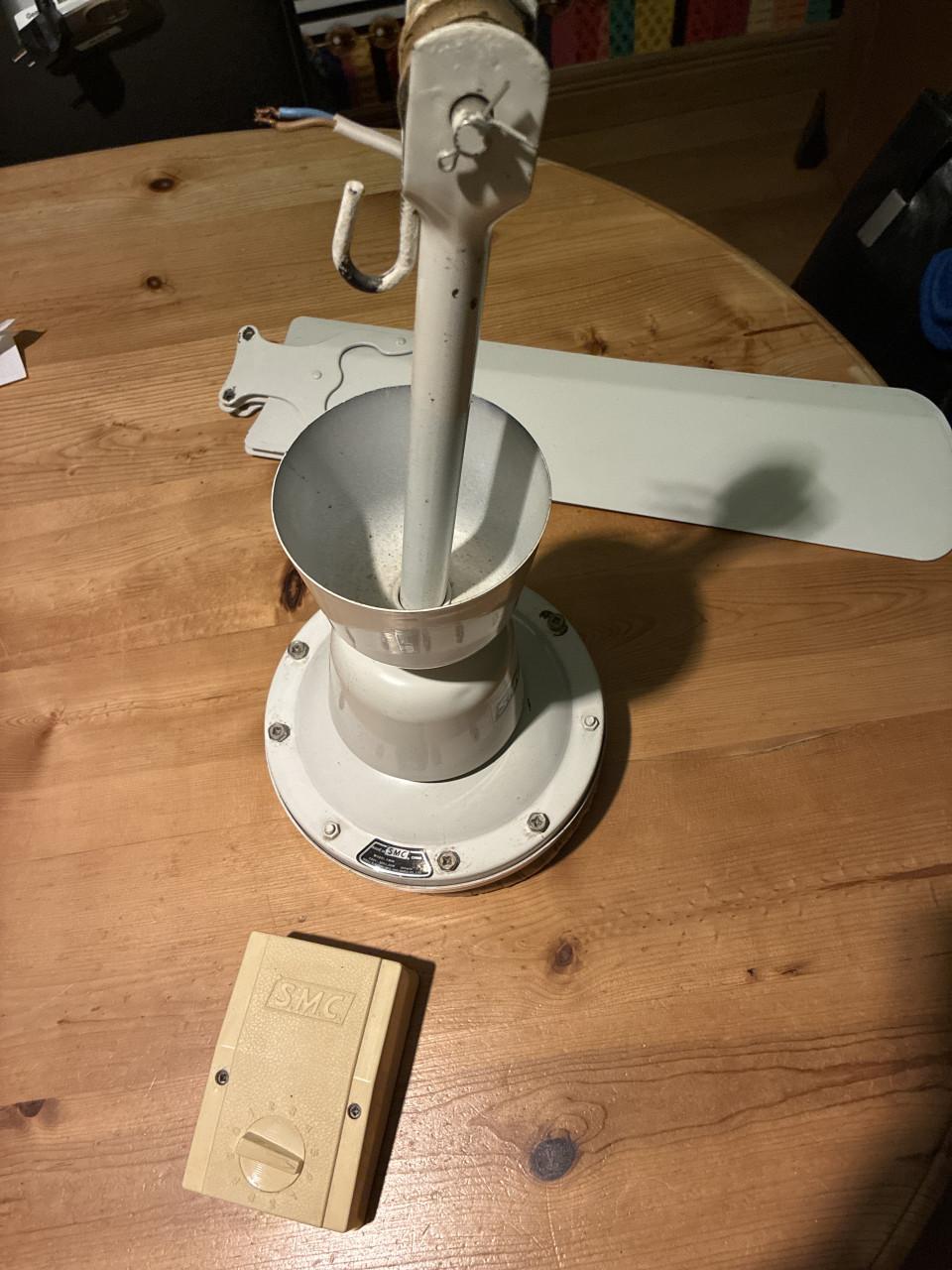 Witte plafondventilator