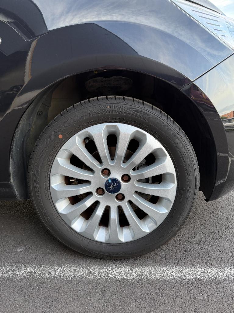 Ford KA 1.2 titanium - full option - lage kmstand