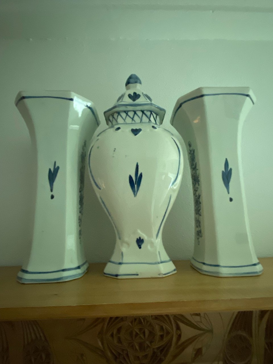 Mooi 3 delig Delfst blauw kaststel