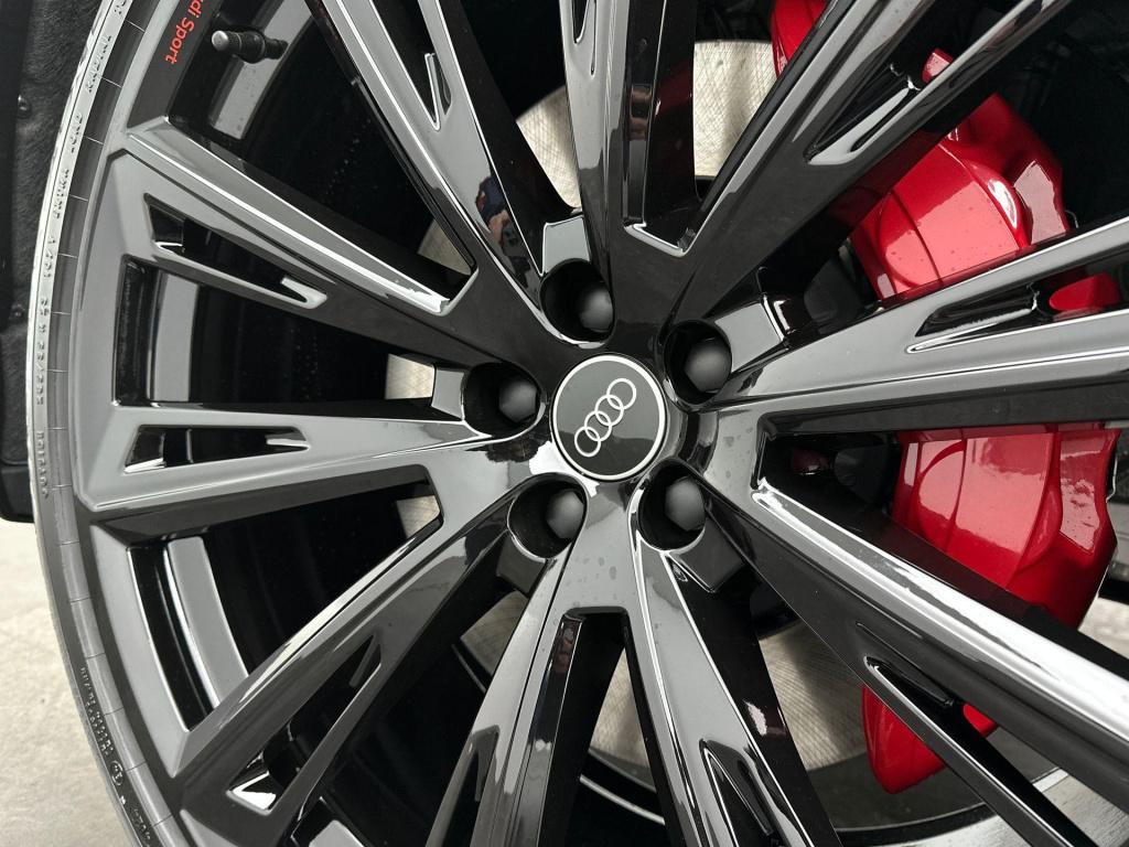 Audi Q8 55 tfsi e quattro pro line s