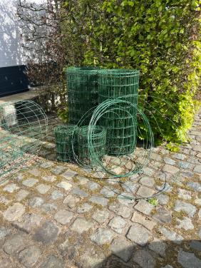 Te koop diverse rollen Tuingaas