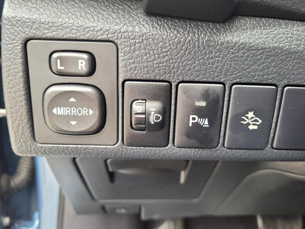 Toyota Auris 1.8 hybrid executive automaat