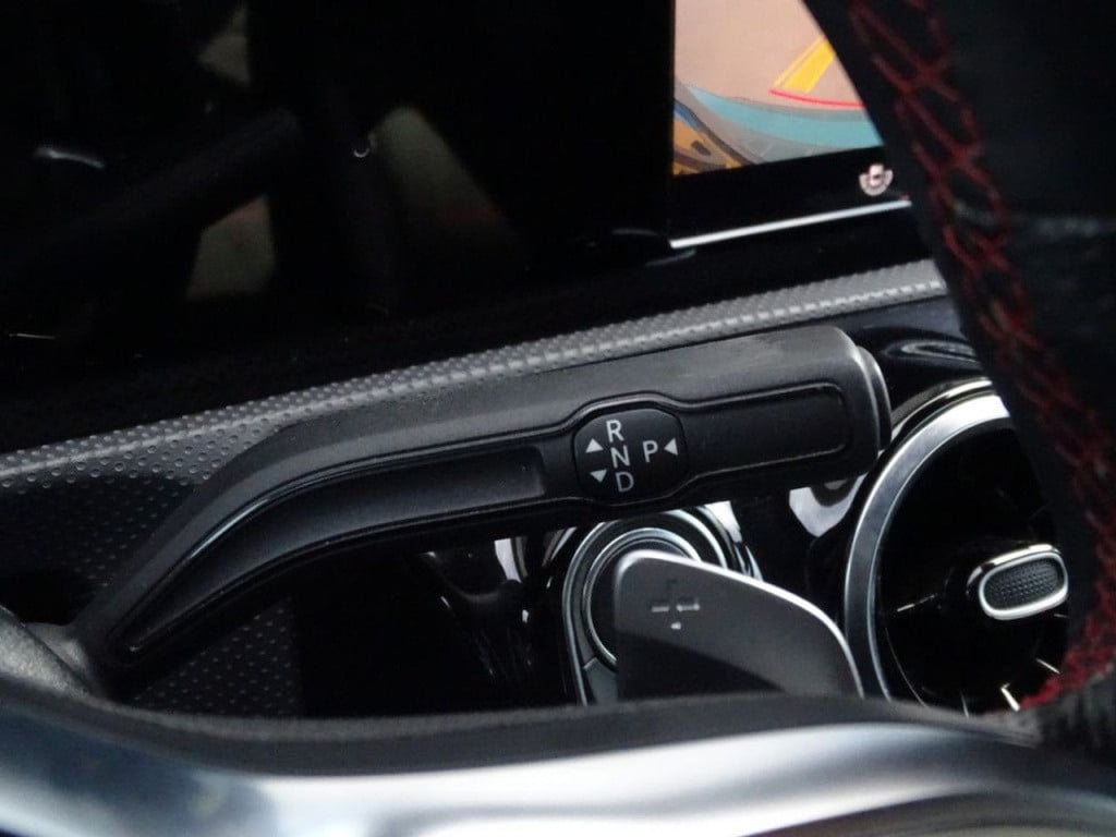 Mercedes-Benz A-Klasse 180 business solution widescreen cockpit