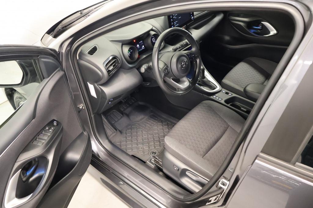 Toyota Yaris 1.5 hybrid dynamic