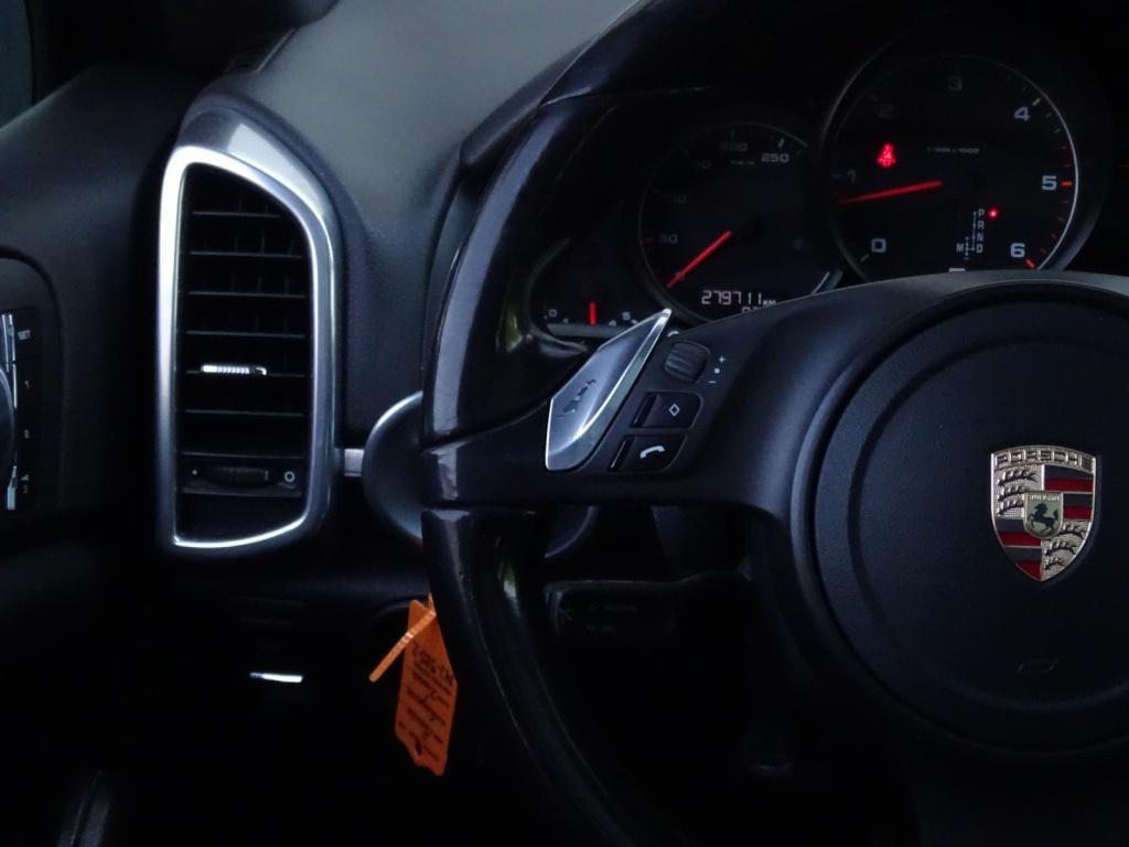 Porsche Cayenne 3.0 d | bose | pano | memory | bi-xenon
