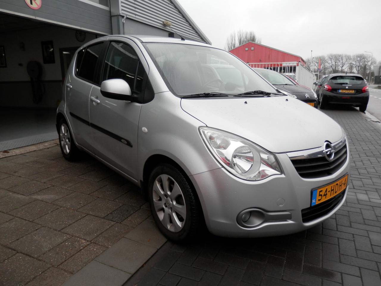 Auto Garant Biedt Aan: Opel Agila 1.2 Enjoy