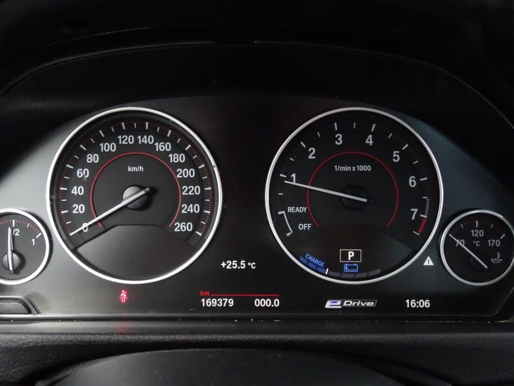 BMW 3-serie 330e