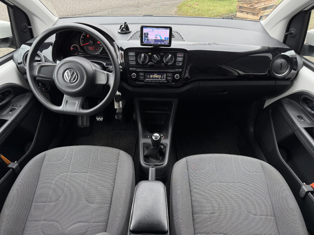 Volkswagen UP! 1.0 move up! bluemotion executive pack | airco | park. senso