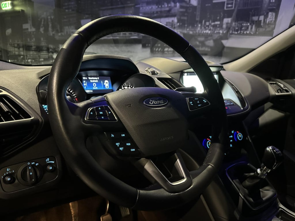 Ford Kuga 1.5 ecoboost trend ultimate *navi*trekhaak*