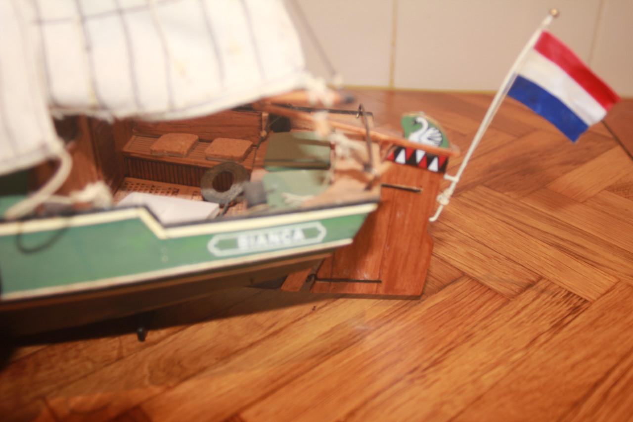 Houten platbodem..50/50 cm
