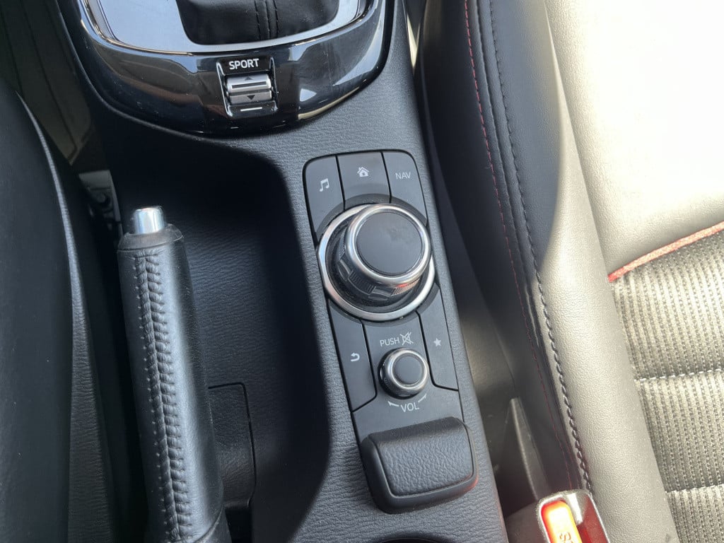 Mazda Cx-3 2.0 skyactiv-g 120 gt-m line automaat