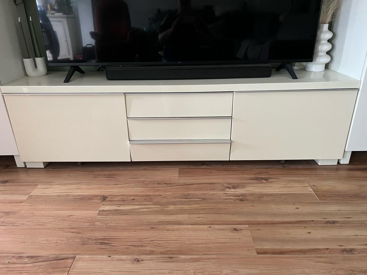 Gratis tv meubel