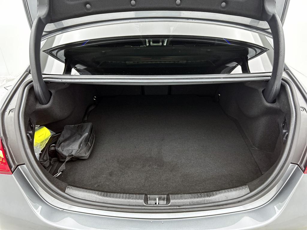 Mercedes-Benz C-Klasse 300 e business solution amg | premium plus | trekhaa