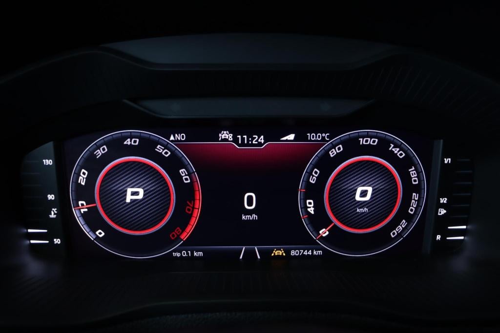 Skoda Karoq 1.5 tsi act style 150pk dsg7 | stoel voor+ achter verwarming | 