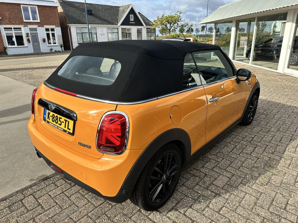Mini Cooper Cabrio mini 1.5 chili business