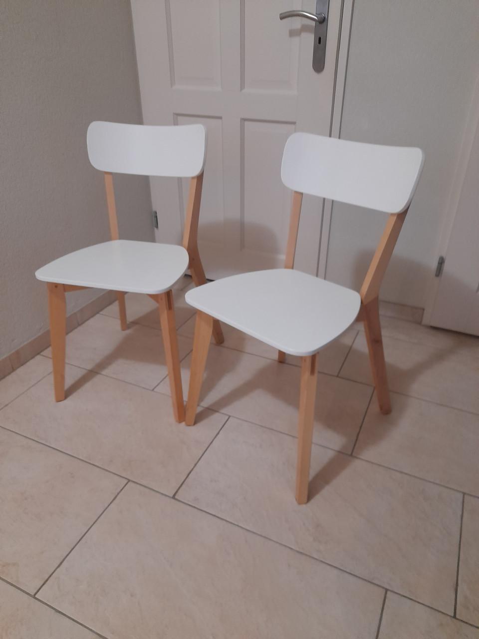 2 Leuke stoelen ( in goede staat )