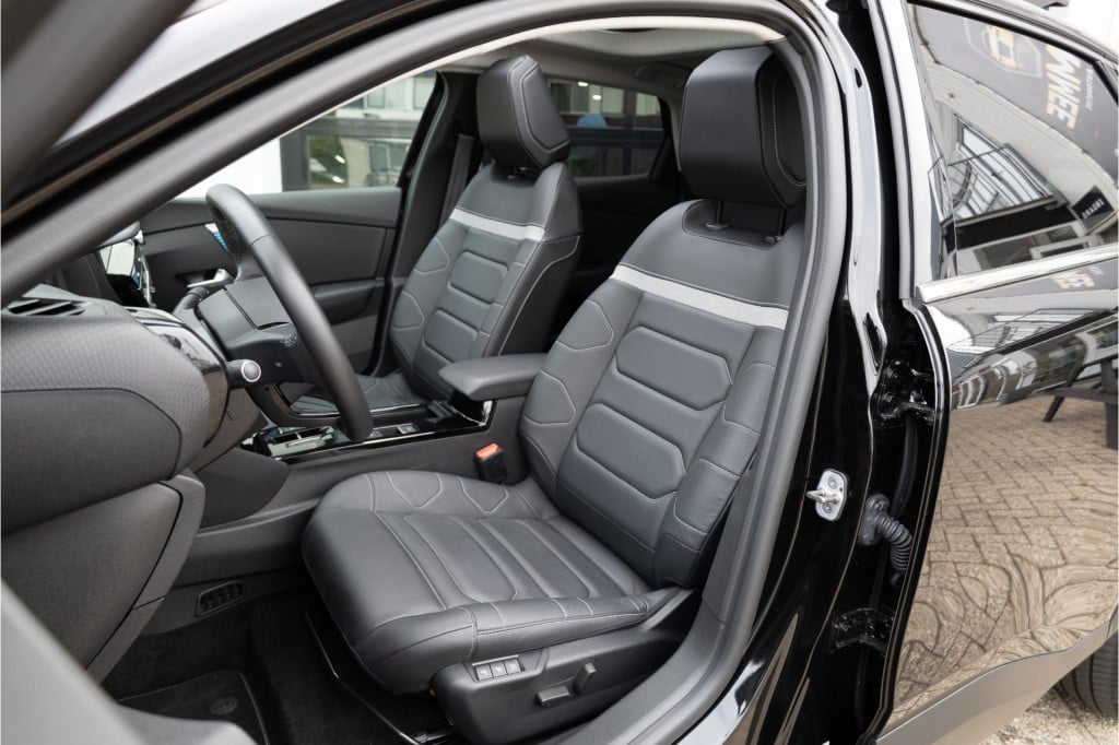 Citroen Ë-c4 shine 50 kwh ✅pano✅leer✅apple/android✅360°cam