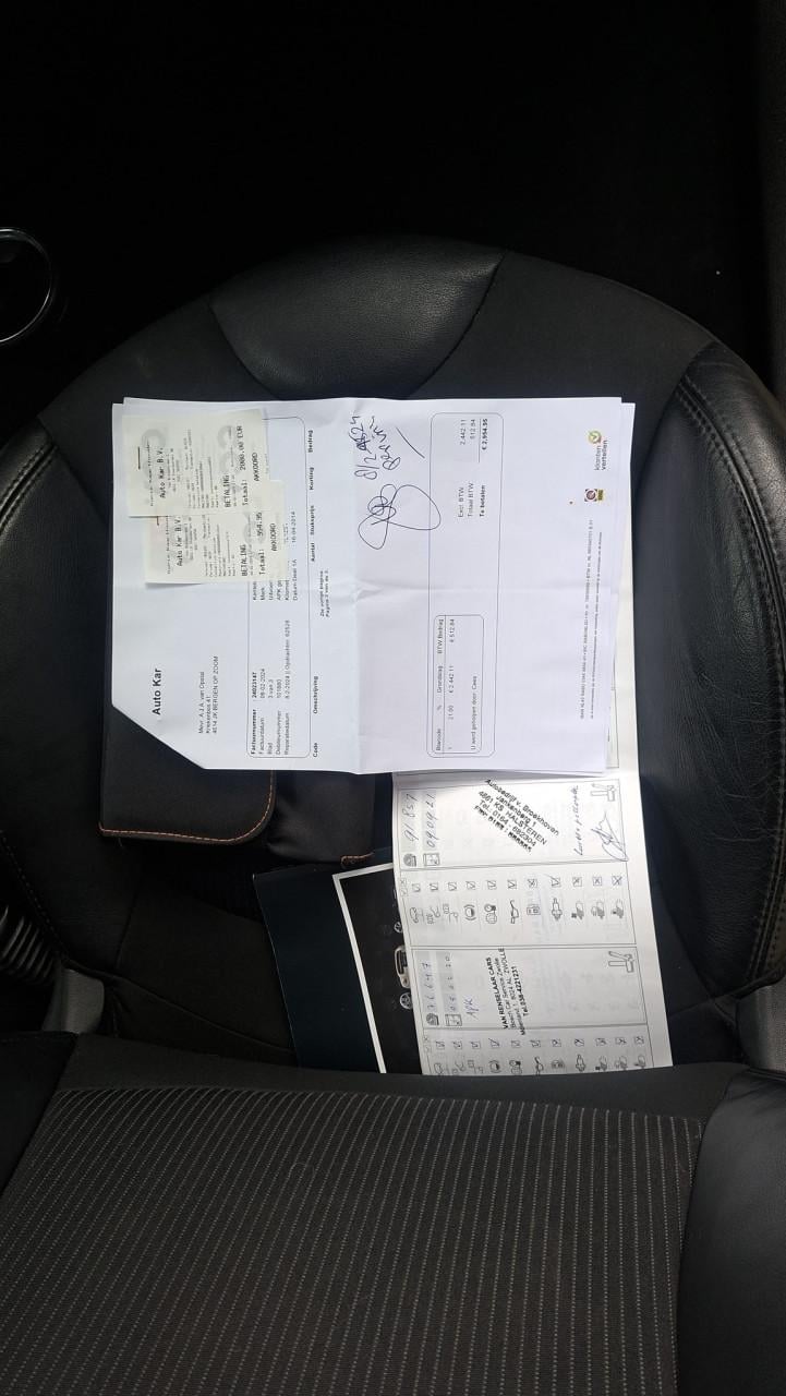 Mini One Chili 3drs bj:2014 airco-navigatie 131.000km nwst apk 2027 !!