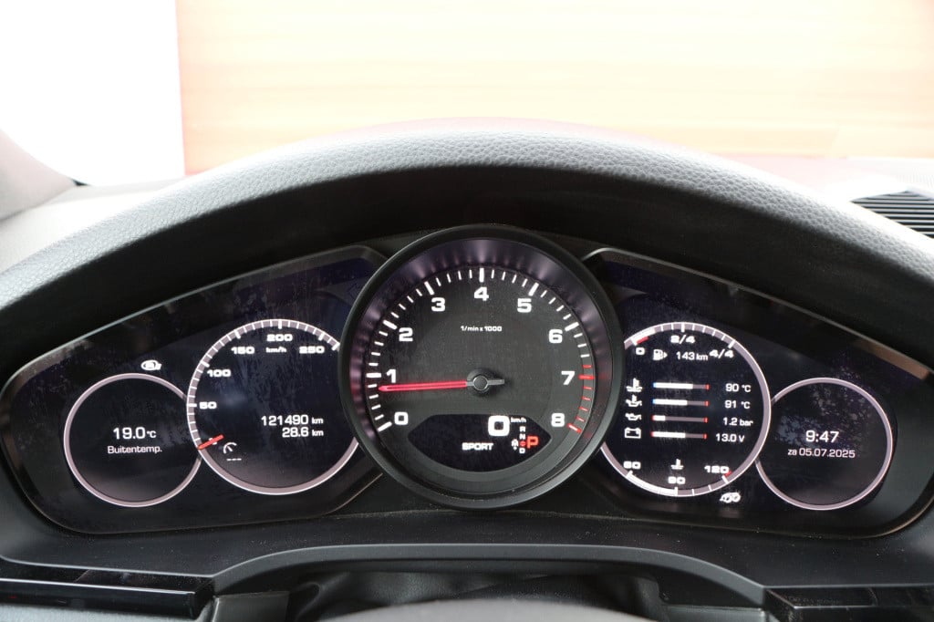 Porsche Cayenne 3.0 340pk trekhaak | all black | 22 inch